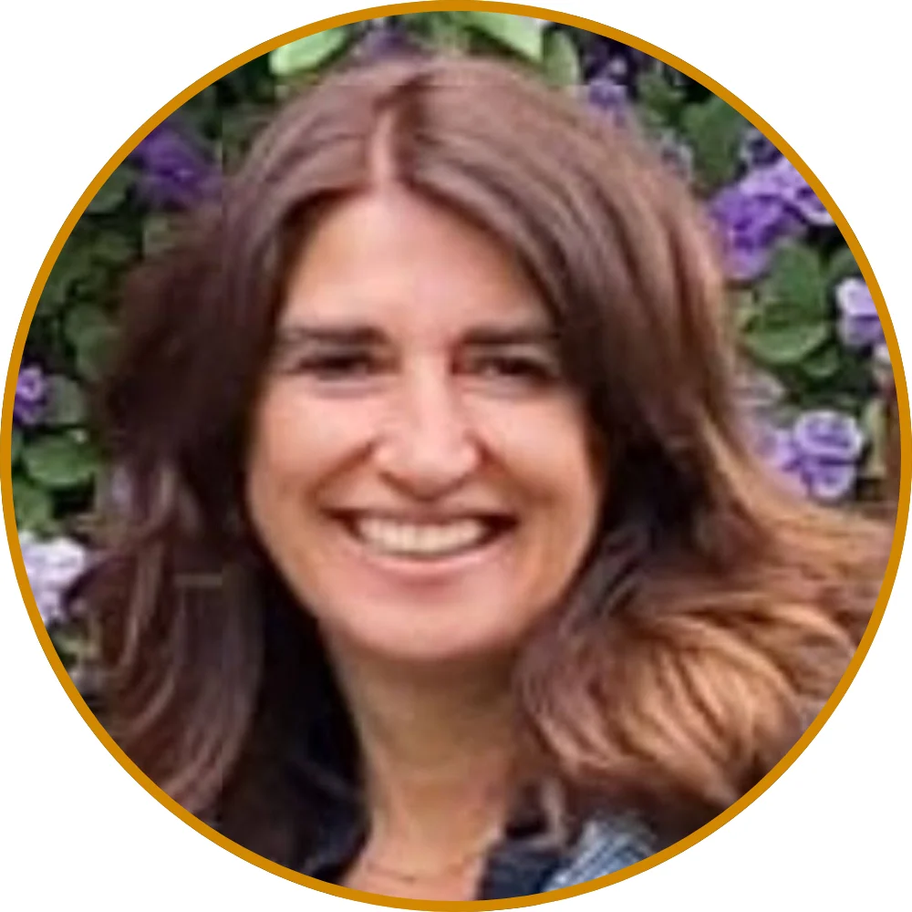 Prof.ª Dr.ª Alexandra Moura